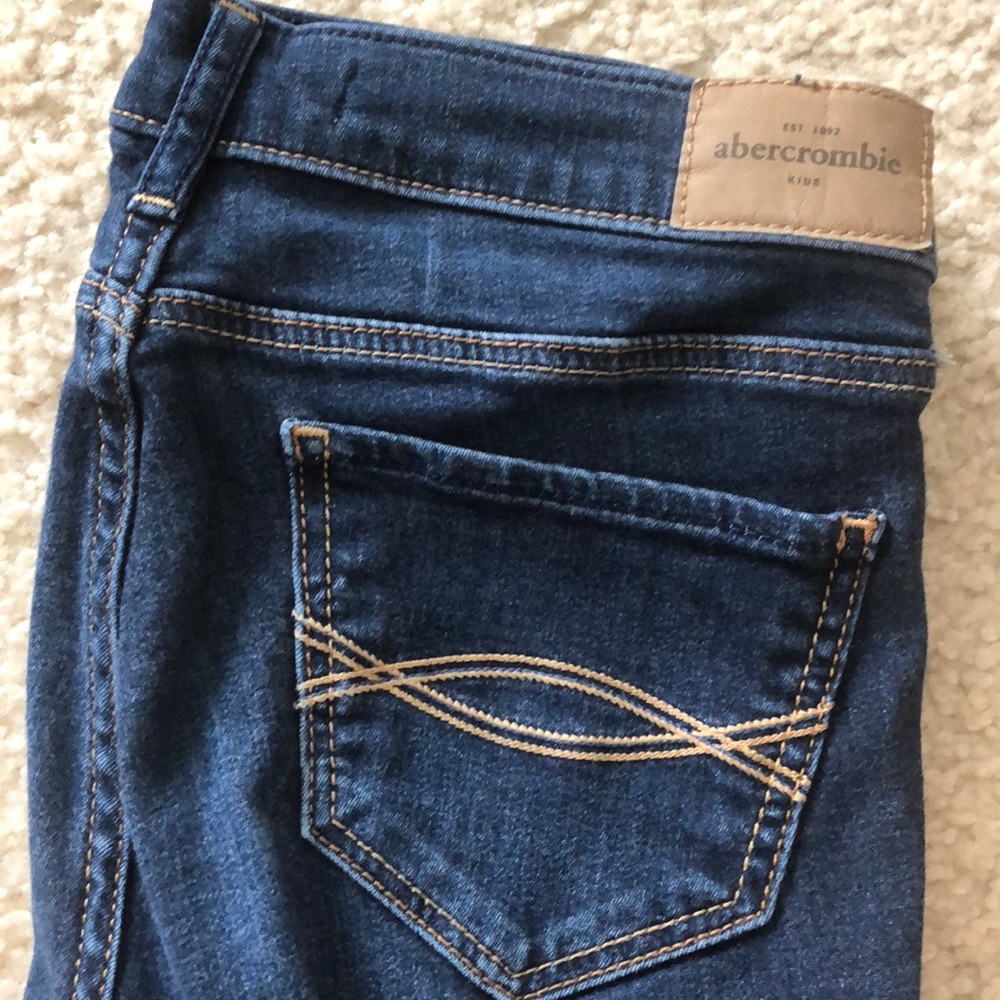 Abercrombie kids medium wash jeans